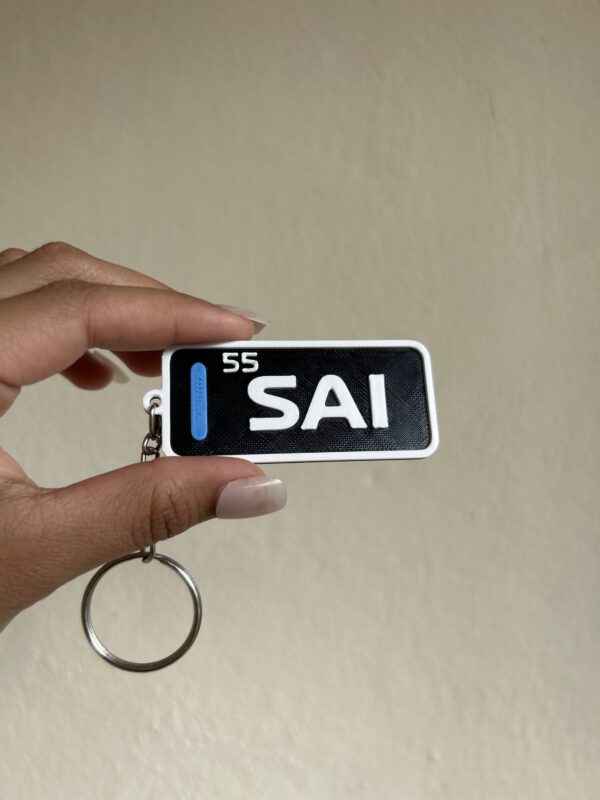ca874e93-b234-4923-b8c2-58e8744e2d8c-72276-0000436130b3064c_file Sainz Race Tag Keychain